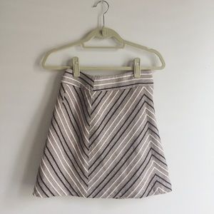 ✨ 3 for $10 moving sale! • loft striped skirt